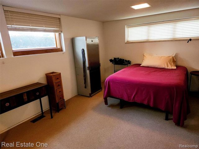 6660 Woodbank Drive, Bloomfield Village, MI 48301