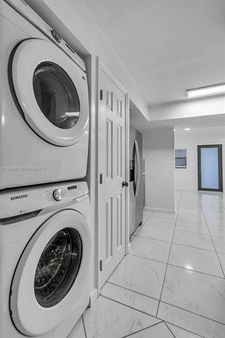 411 N 61st Ave, Hollywood, FL 33024