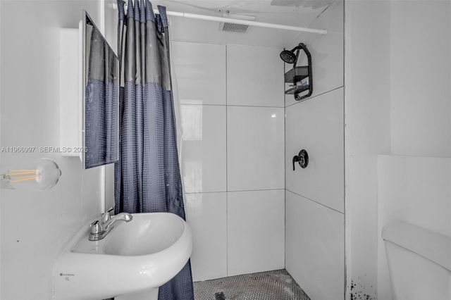 411 N 61st Ave, Hollywood, FL 33024