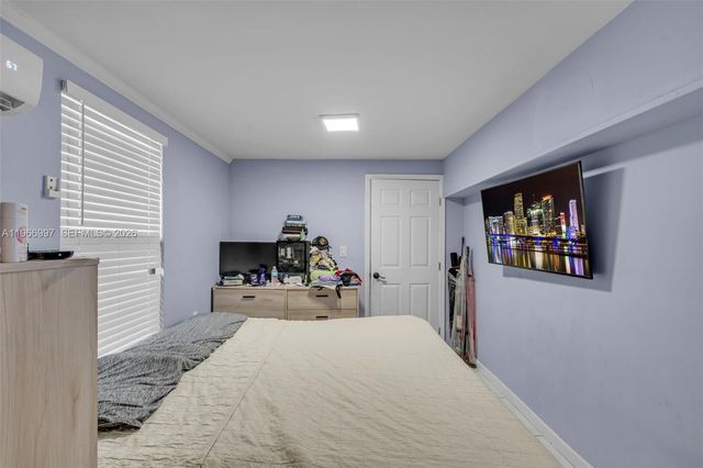 411 N 61st Ave, Hollywood, FL 33024