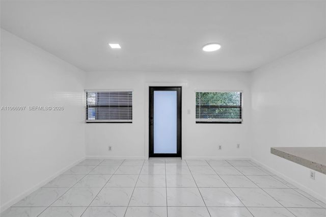 411 N 61st Ave, Hollywood, FL 33024