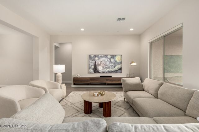 2751 W Plateau Ridge Drive, Oro Valley, AZ 85742