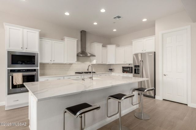 2751 W Plateau Ridge Drive, Oro Valley, AZ 85742