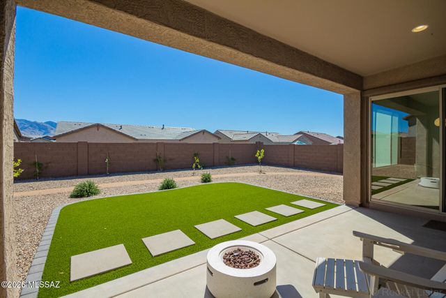 2751 W Plateau Ridge Drive, Oro Valley, AZ 85742