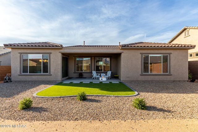 2751 W Plateau Ridge Drive, Oro Valley, AZ 85742
