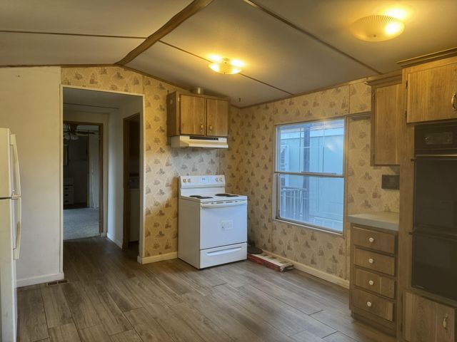 731 Hedy Jayne, Medford, OR 97501