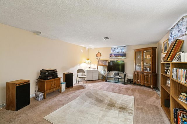 545 4th Avenue NW, New Brighton, MN 55112