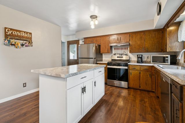 545 4th Avenue NW, New Brighton, MN 55112