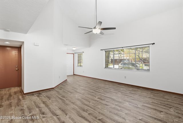 867 Greenwood Manor Circle 5-E, West Melbourne, FL 32904