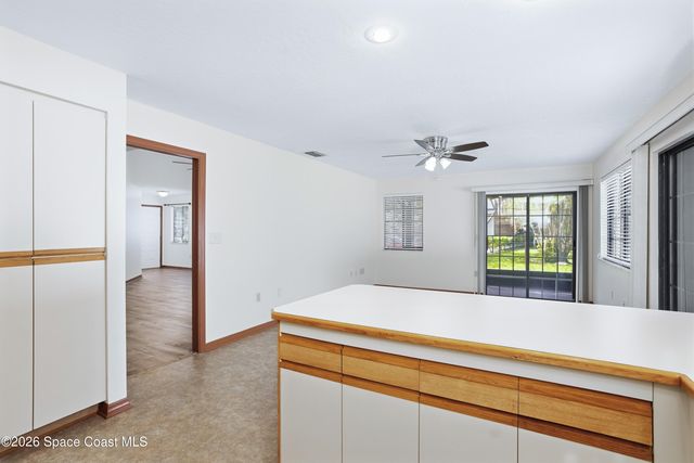 867 Greenwood Manor Circle 5-E, West Melbourne, FL 32904