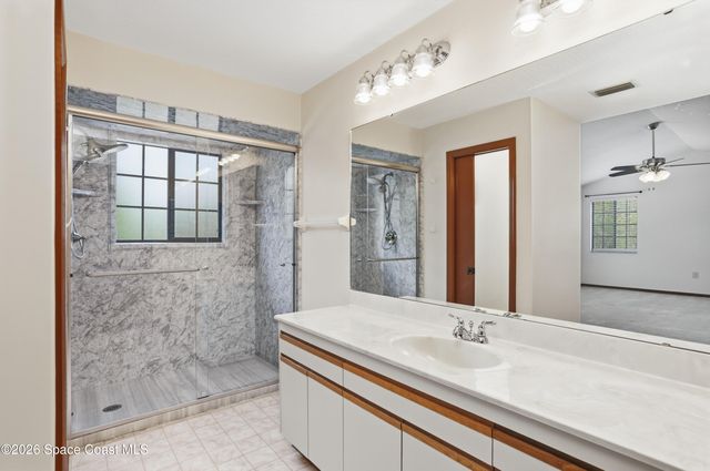 867 Greenwood Manor Circle 5-E, West Melbourne, FL 32904