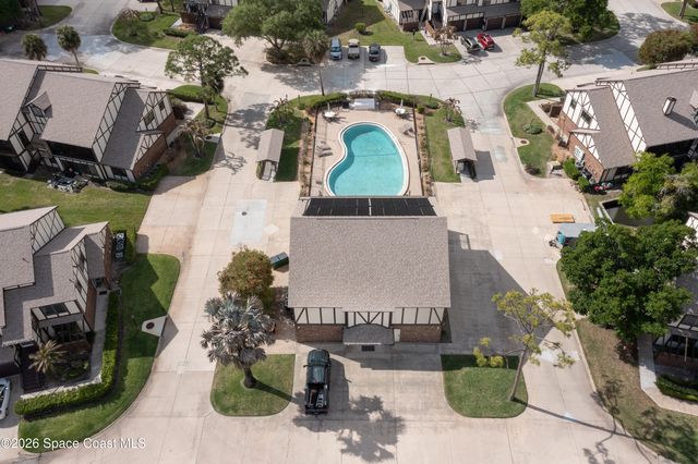 867 Greenwood Manor Circle 5-E, West Melbourne, FL 32904