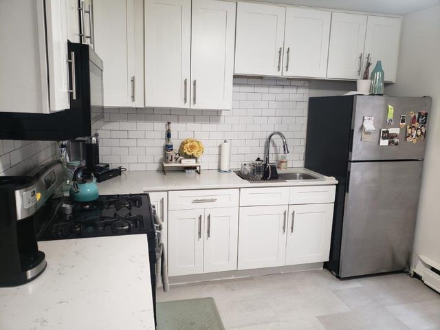 4904 N Harlem Avenue 1E, Harwood Heights, IL 60706