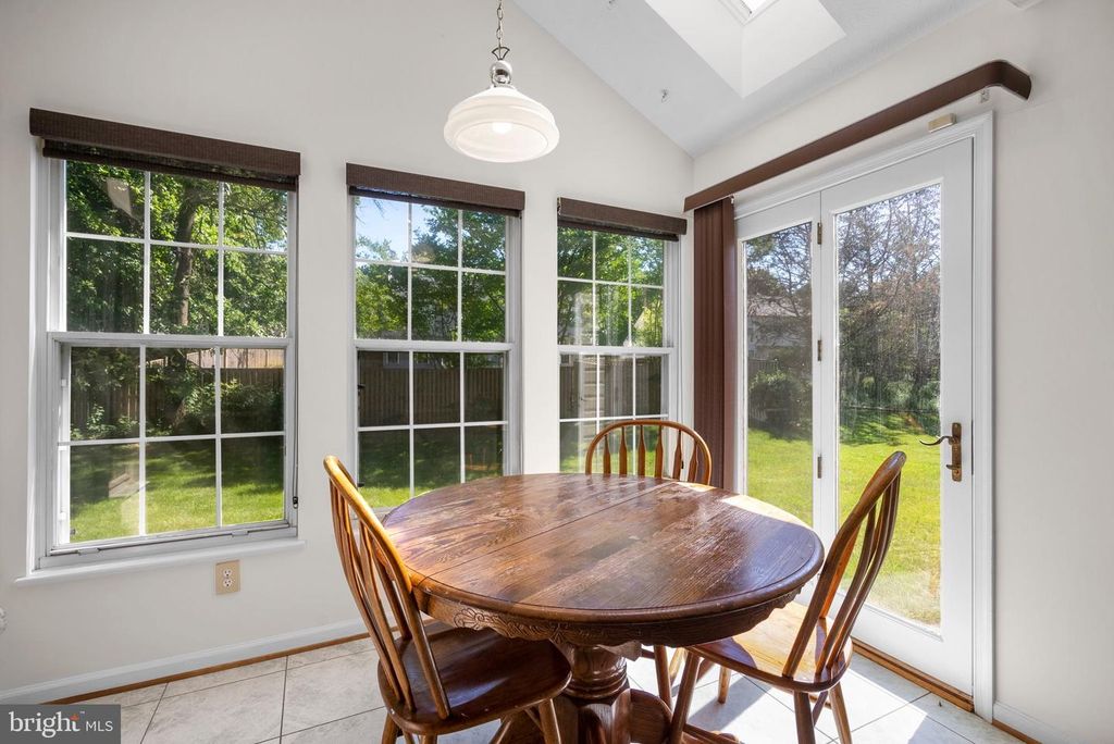 Image 17 of property listing at 5505 LAKE RIDGE TER, Bowie, MD 20720