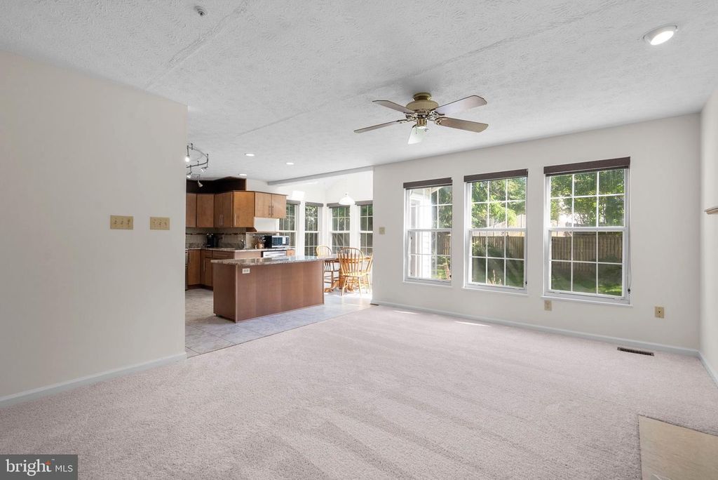 Image 22 of property listing at 5505 LAKE RIDGE TER, Bowie, MD 20720