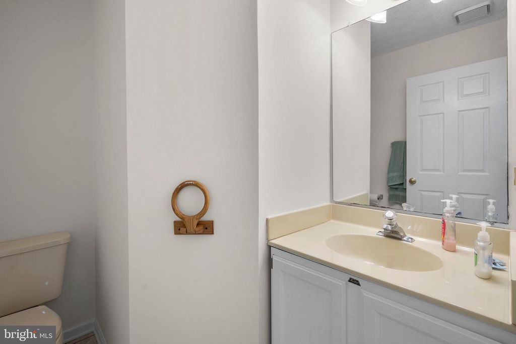 Image 25 of property listing at 5505 LAKE RIDGE TER, Bowie, MD 20720