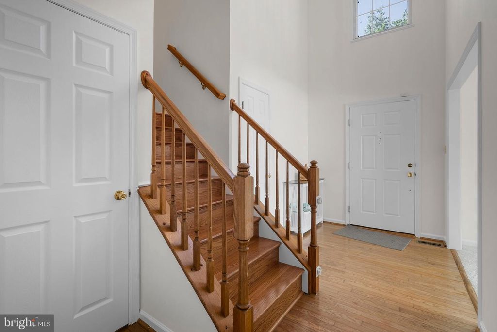 Image 26 of property listing at 5505 LAKE RIDGE TER, Bowie, MD 20720
