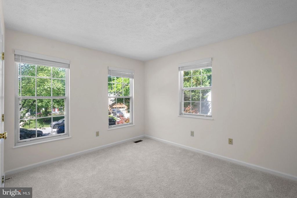 Image 29 of property listing at 5505 LAKE RIDGE TER, Bowie, MD 20720
