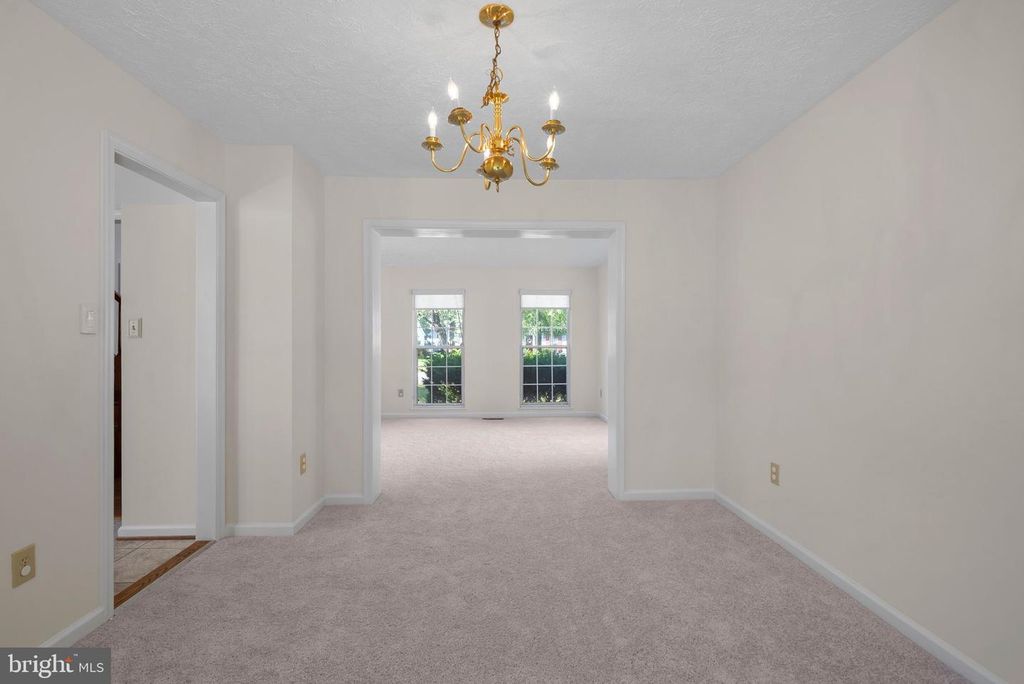 Image 9 of property listing at 5505 LAKE RIDGE TER, Bowie, MD 20720