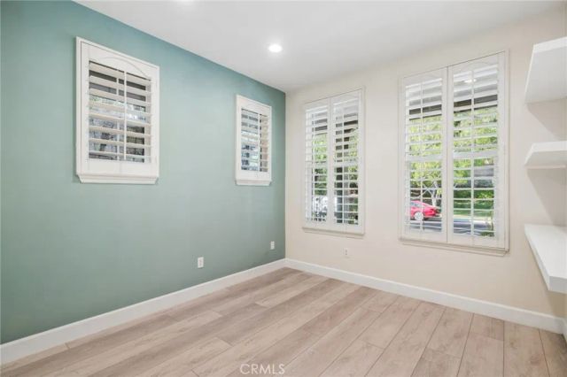 62 Logan, Irvine, CA 92620