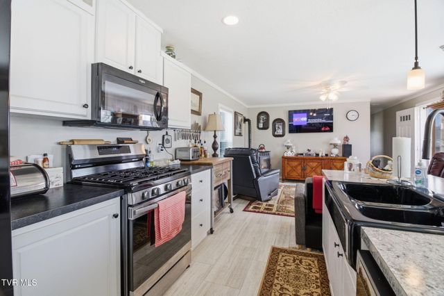 1885 Snake Hollow Road, Greeneville, TN 37743