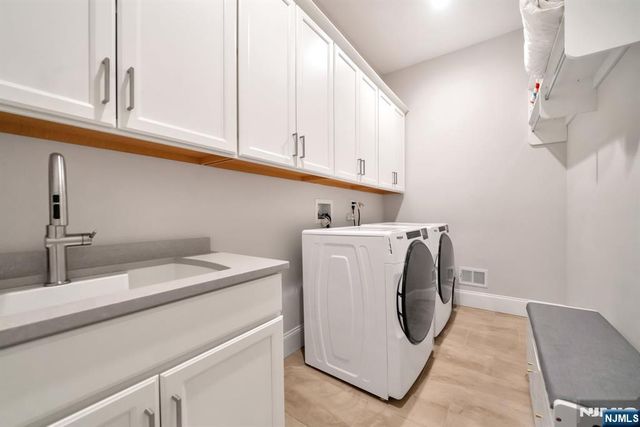 61 Woodmont Circle, River Vale, NJ 07675