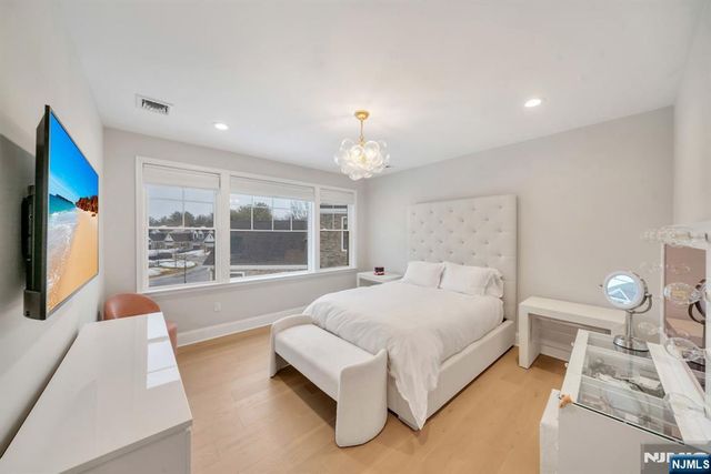 61 Woodmont Circle, River Vale, NJ 07675