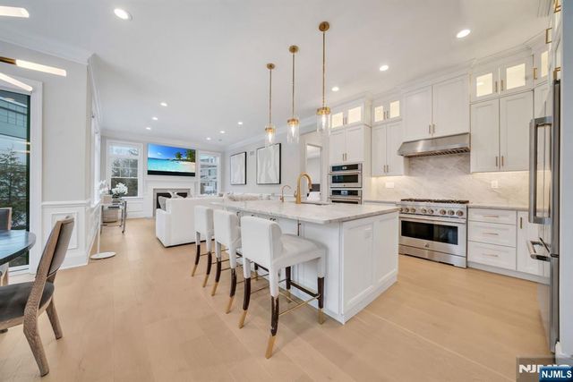 61 Woodmont Circle, River Vale, NJ 07675