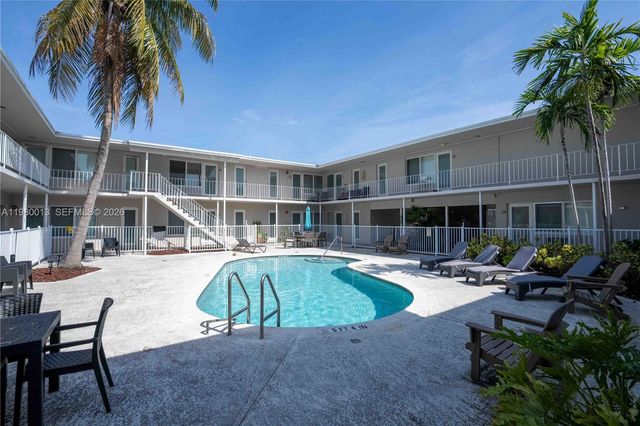 1940 Biarritz Dr 22, Miami Beach, FL 33141