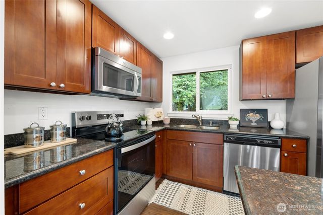 8535 NE 136th Street, Kirkland, WA 98034