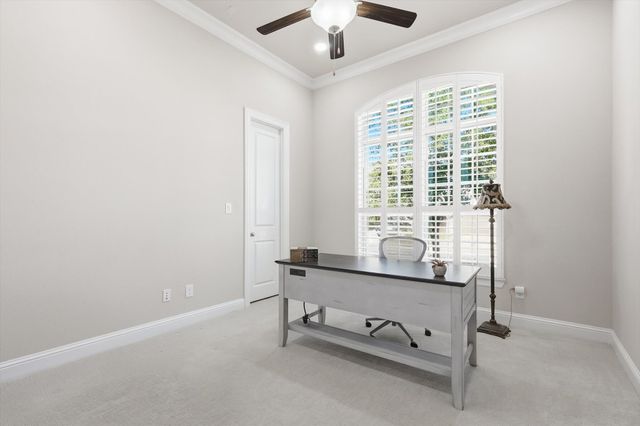 708 Petunia Drive, Lantana, TX 76226