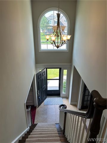 67 Middlebury Lane, Lancaster, NY 14086