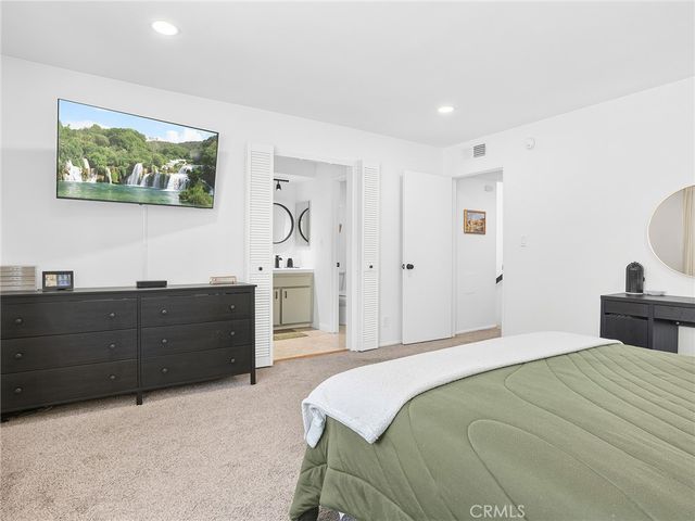 17734 Devonshire Street 7, Northridge, CA 91325