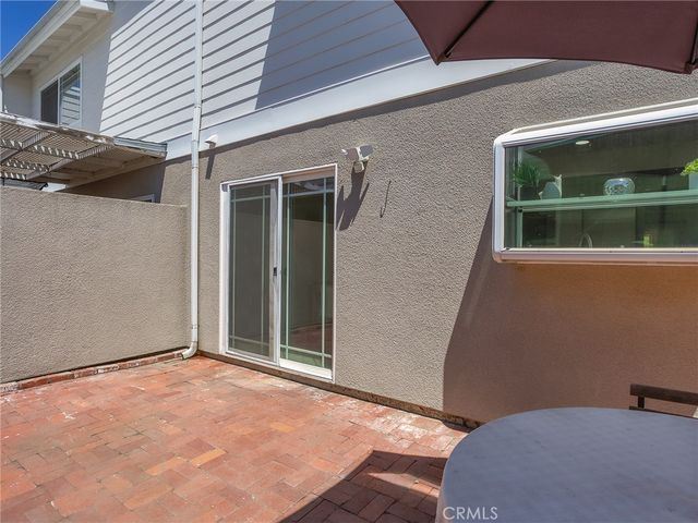 17734 Devonshire Street 7, Northridge, CA 91325