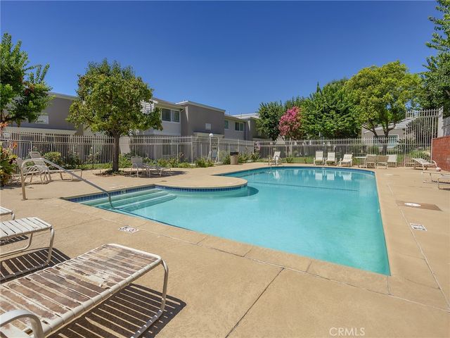 17734 Devonshire Street 7, Northridge, CA 91325