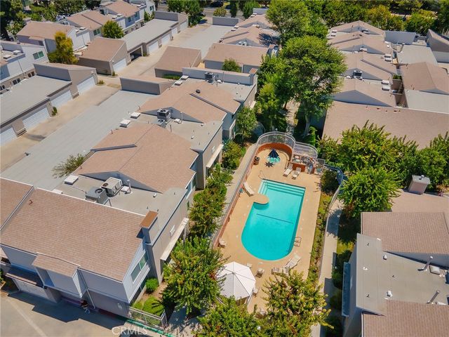 17734 Devonshire Street 7, Northridge, CA 91325