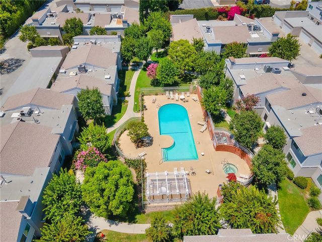 17734 Devonshire Street 7, Northridge, CA 91325