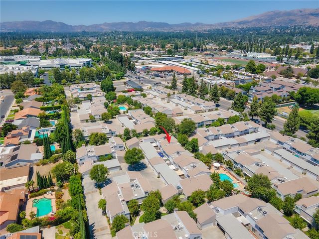 17734 Devonshire Street 7, Northridge, CA 91325