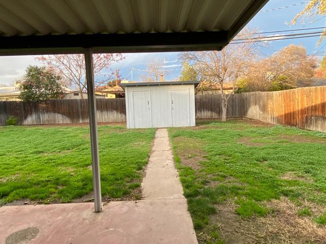 3235 E Princeton Avenue, Fresno, CA 93703