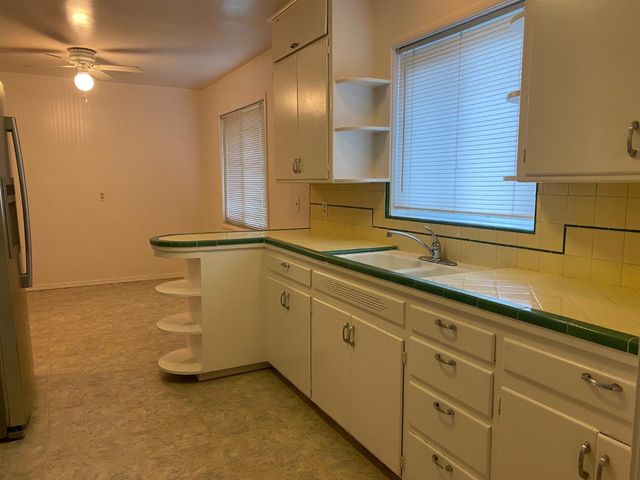 3235 E Princeton Avenue, Fresno, CA 93703