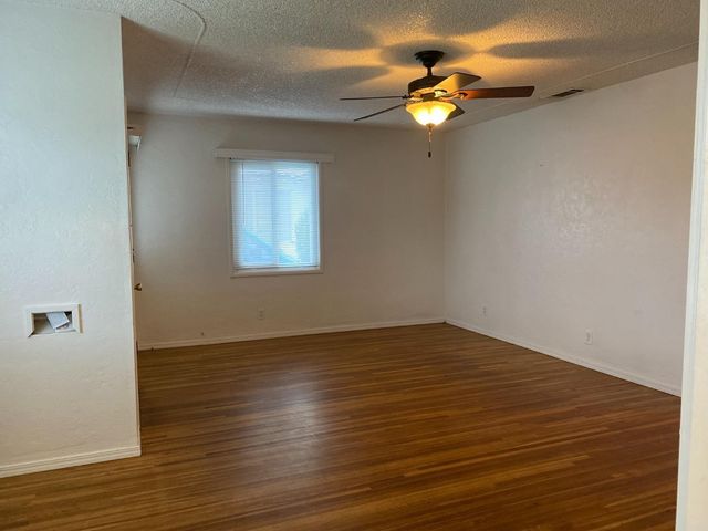 3235 E Princeton Avenue, Fresno, CA 93703