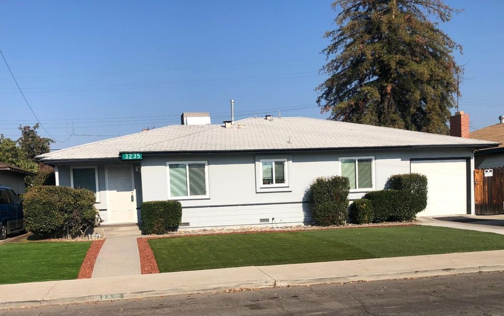 3235 E Princeton Avenue, Fresno, CA 93703