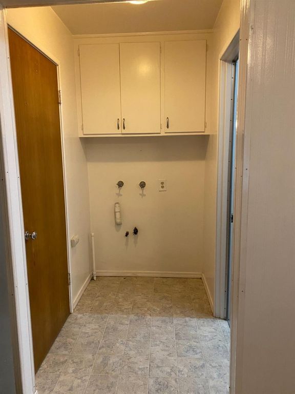Image 8 of property listing at 3235 E Princeton Avenue, Fresno, CA 93703