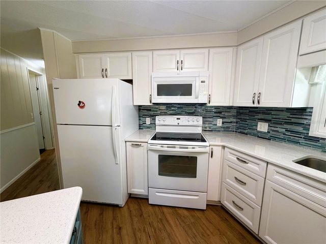 101 MARIGOLD STREET, Leesburg, FL 34748