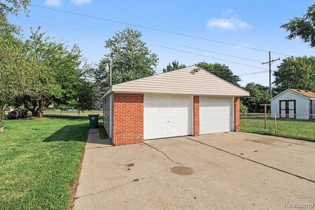 1208 Laurel Avenue, Ypsilanti, MI 48198