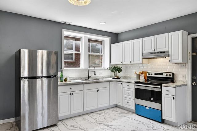4404 Floriss Place, St Louis, MO 63115
