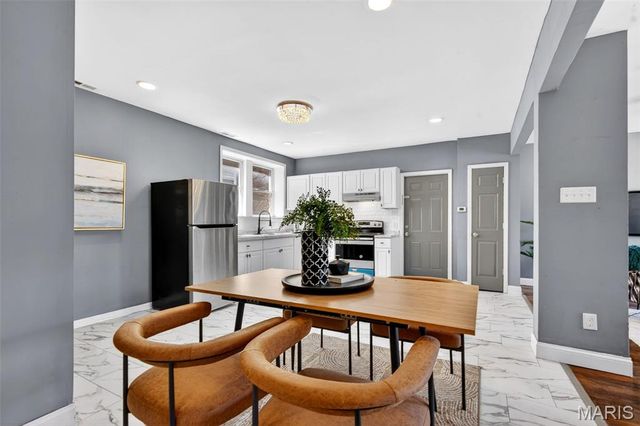 4404 Floriss Place, St Louis, MO 63115