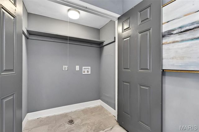 4404 Floriss Place, St Louis, MO 63115