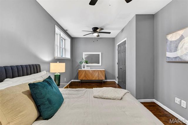 4404 Floriss Place, St Louis, MO 63115