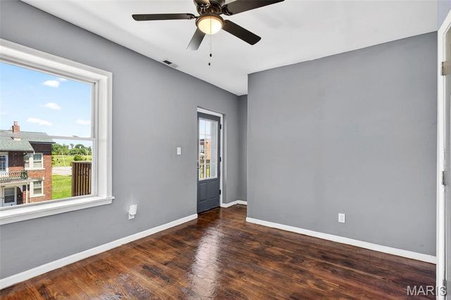 4404 Floriss Place, St Louis, MO 63115